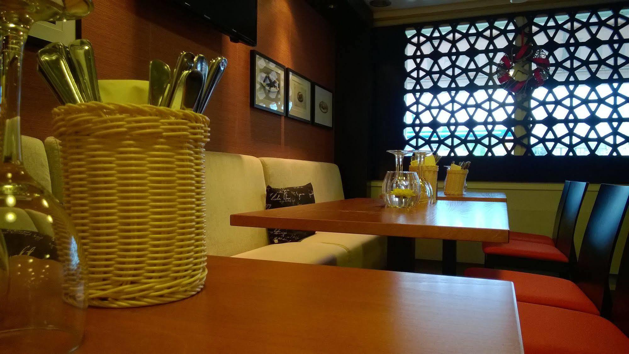 Hotel Pietari Kylliaeinen ซาวอนลินนา ภายนอก รูปภาพ