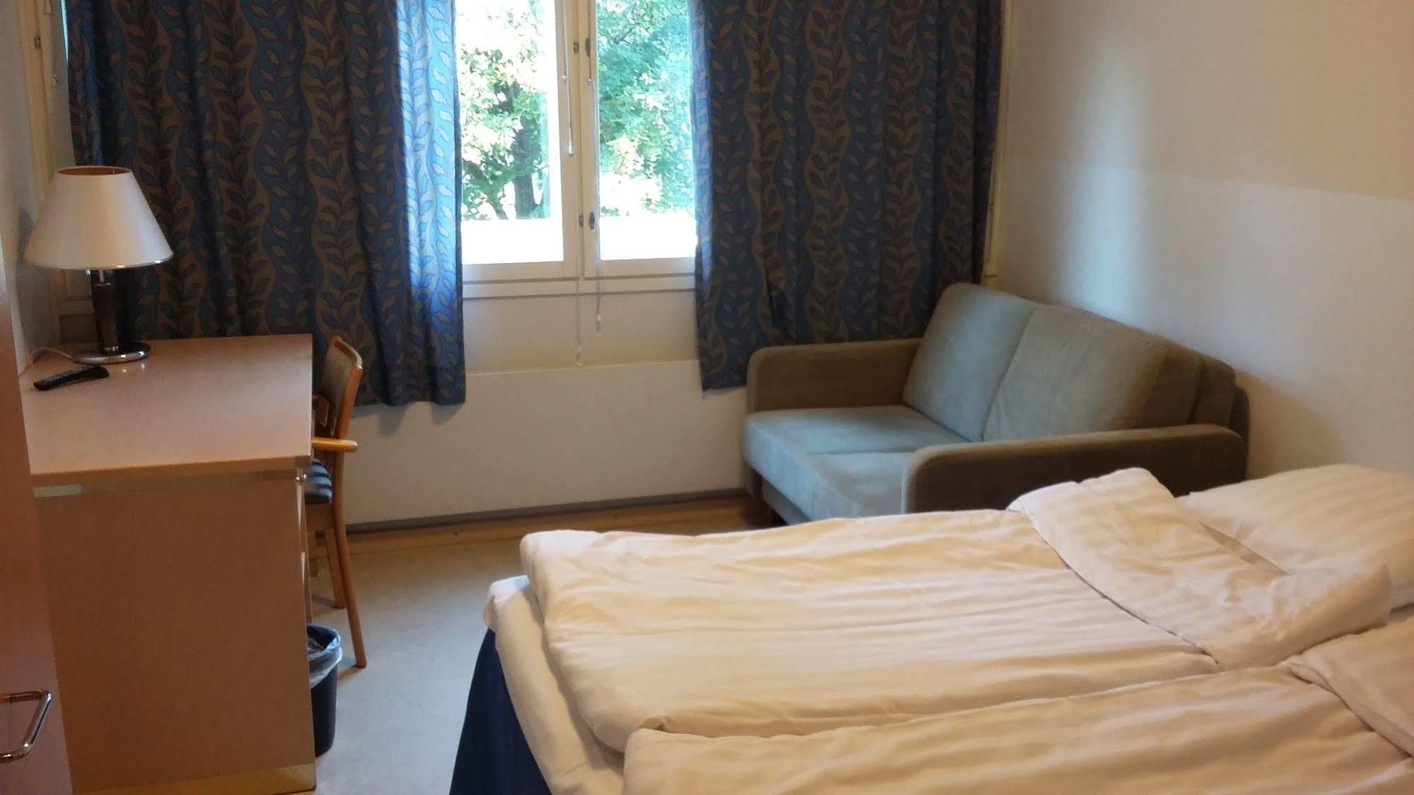 Hotel Pietari Kylliaeinen ซาวอนลินนา ภายนอก รูปภาพ